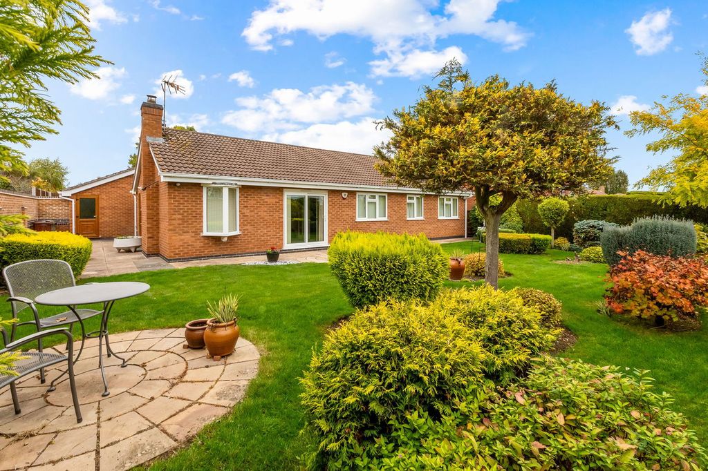 Property photo 2 of 29