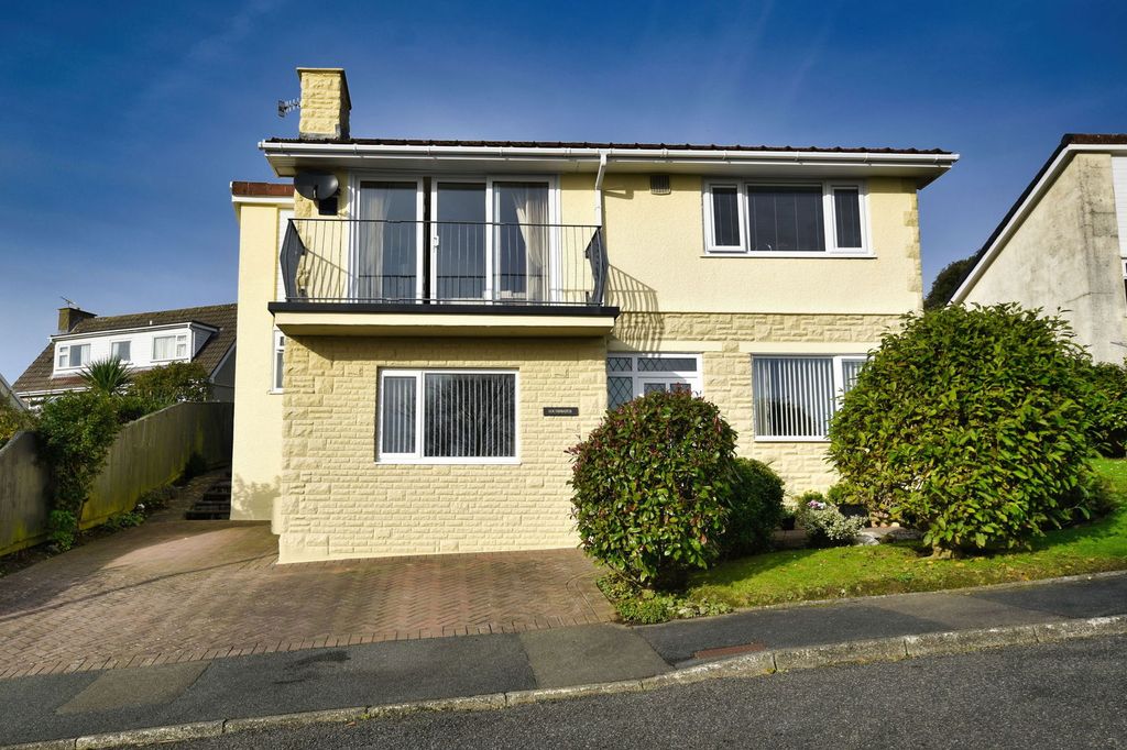 Property photo 1 of 27