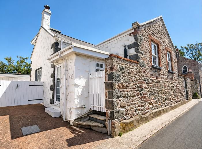 Property photo 1 of 23