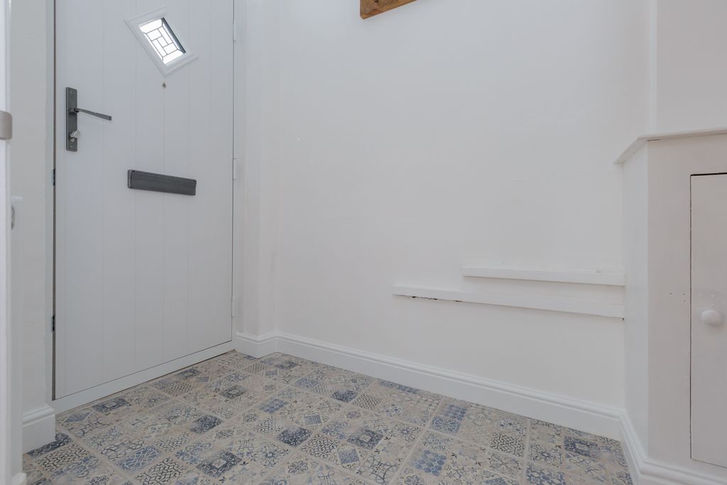 Property photo 3 of 22