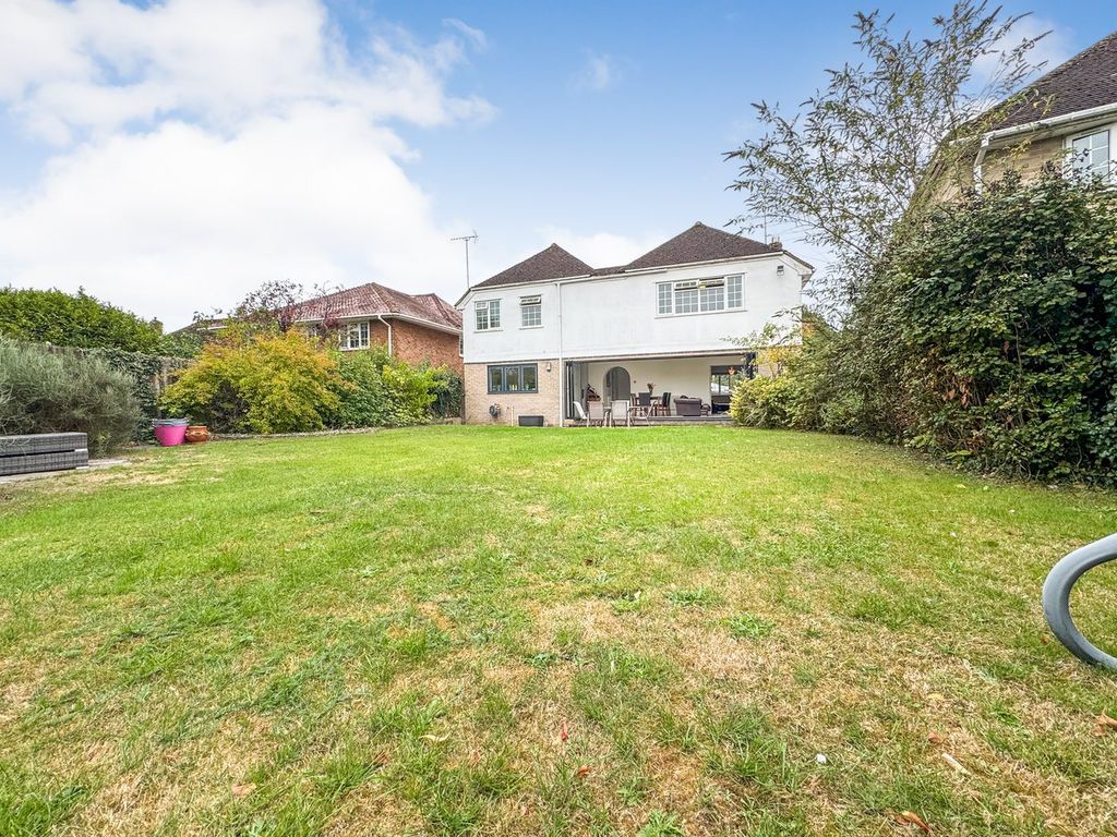 Property photo 3 of 23