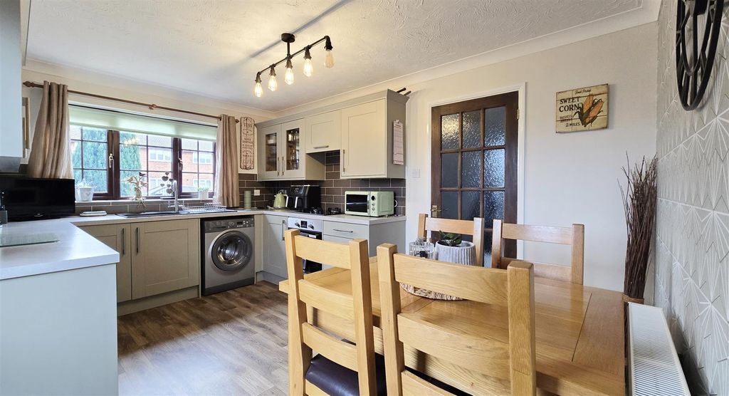 Property photo 2 of 16 Kitchen/Diner