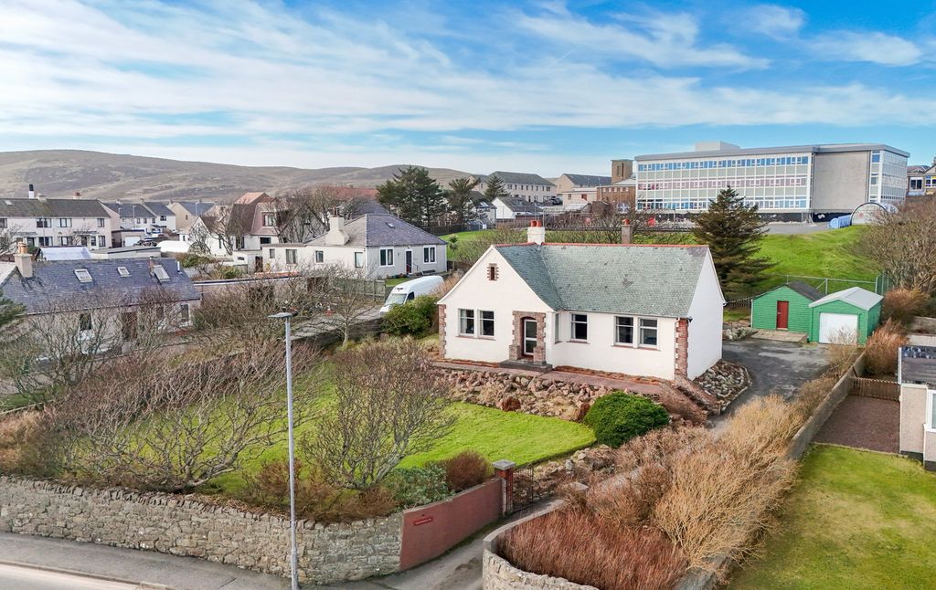 Property photo 2 of 50