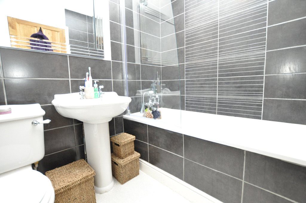 Property photo 3 of 8 Picture No. 02
