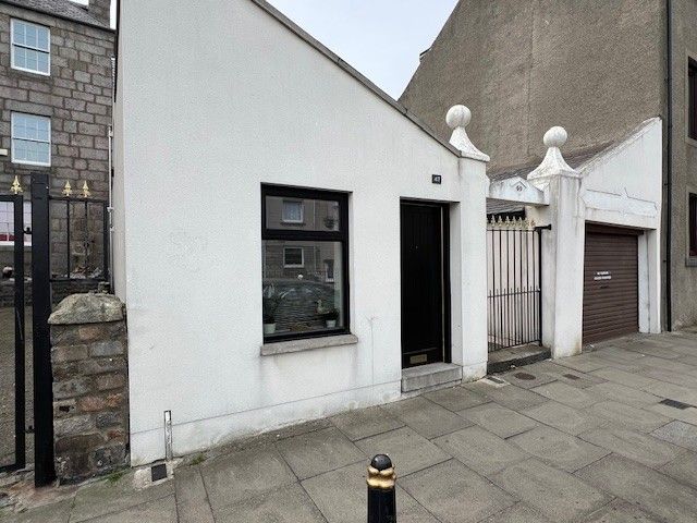 Property photo 1 of 12 Photo 1