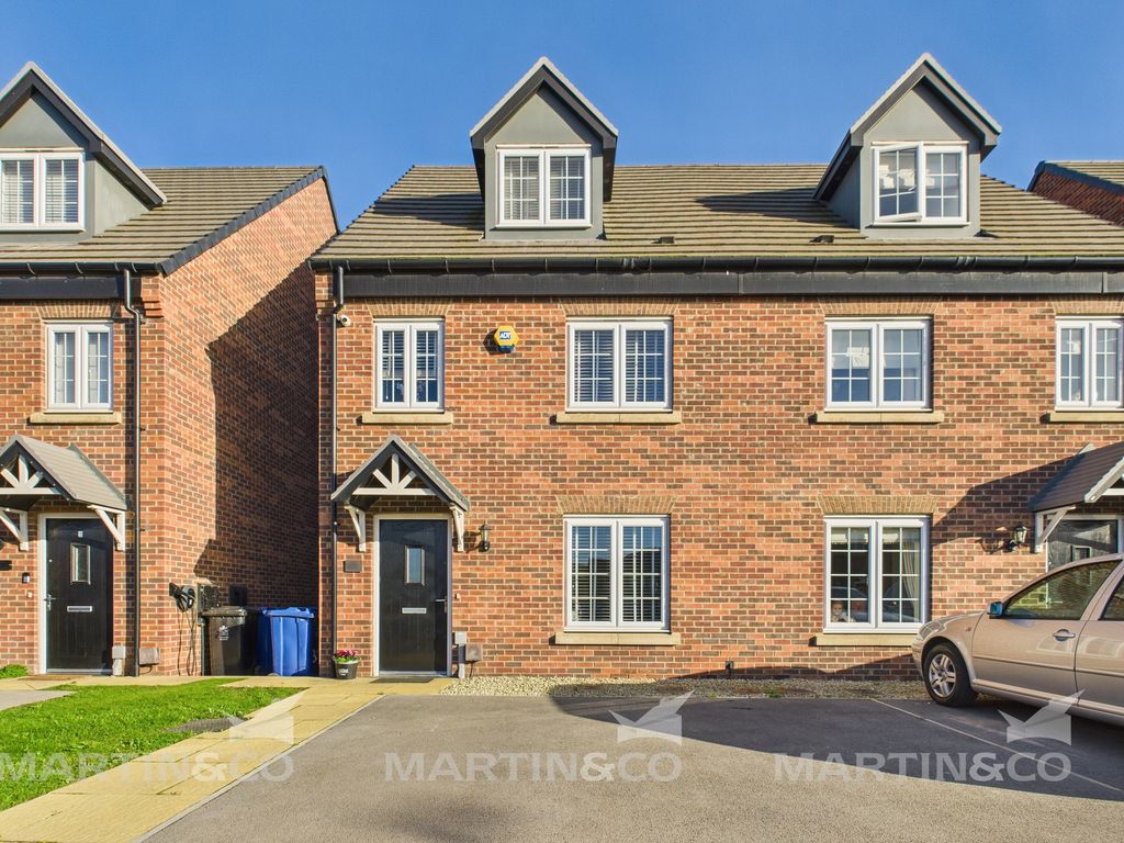 Property photo 1 of 20 Cam02406G0-Pr0537-Still023