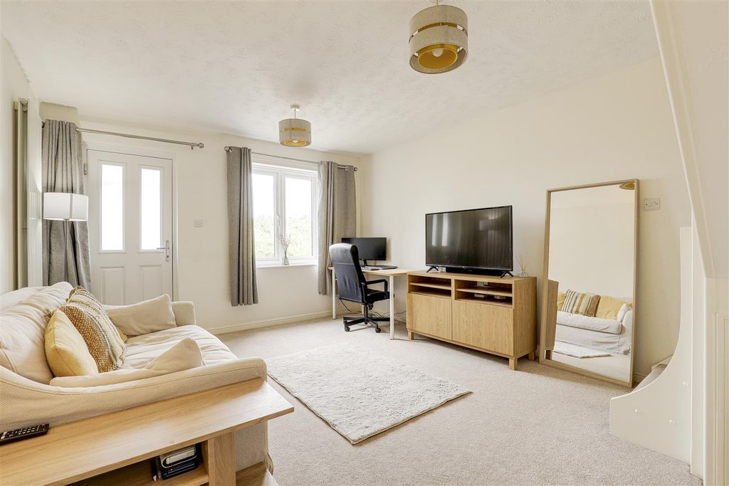 Property photo 2 of 18 05.Jpg