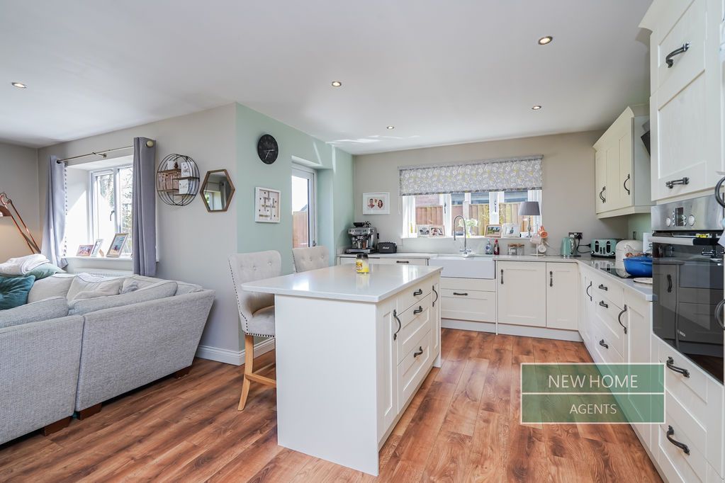 Property photo 3 of 33 Photo 26