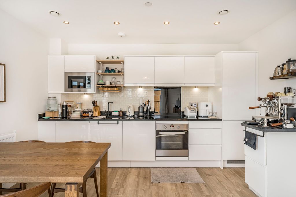 Property photo 3 of 8 Picture No. 09