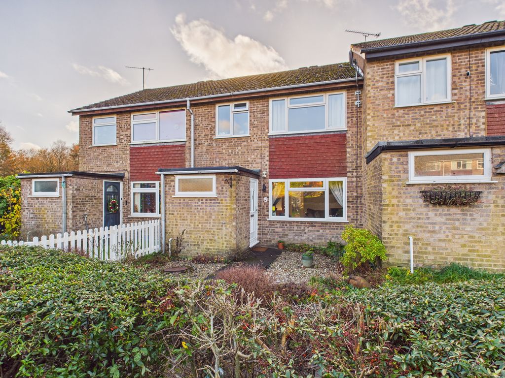 Property photo 1 of 11 Cam02136G0-Pr0495-Still003