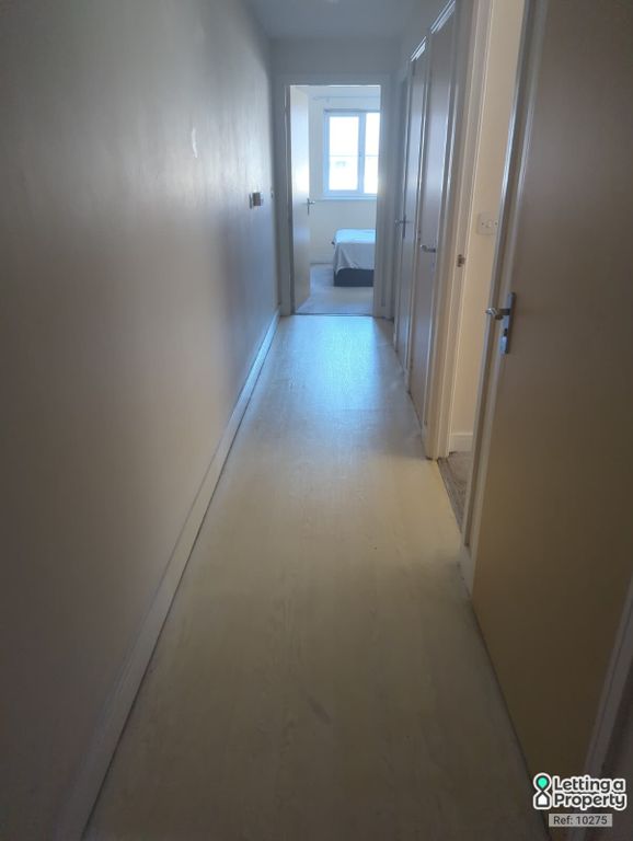 Property photo 1 of 31