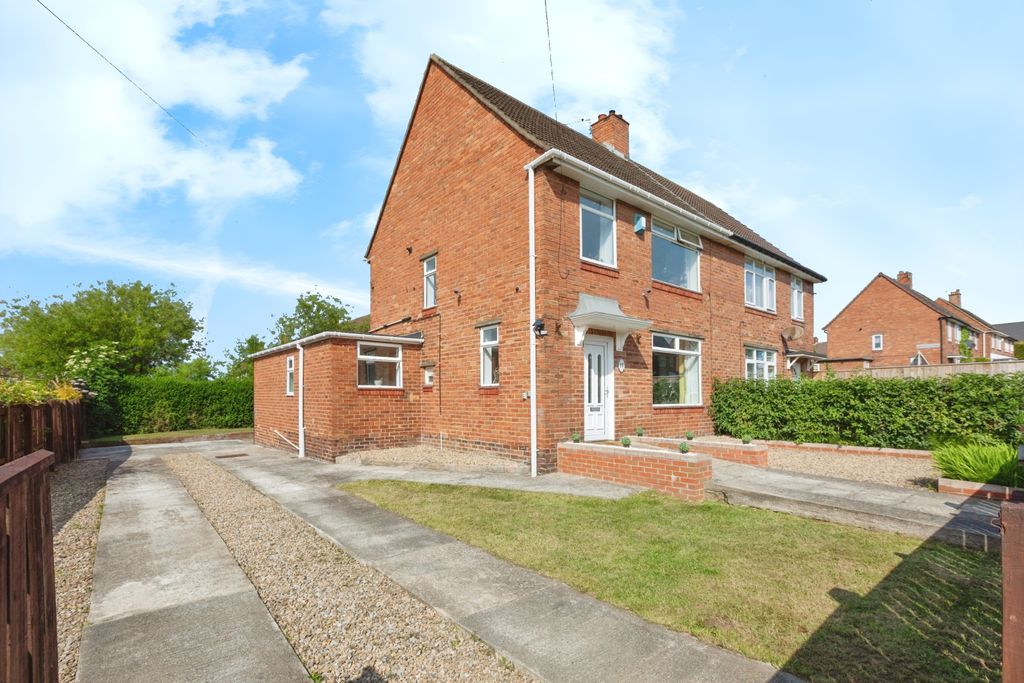 Property photo 2 of 15