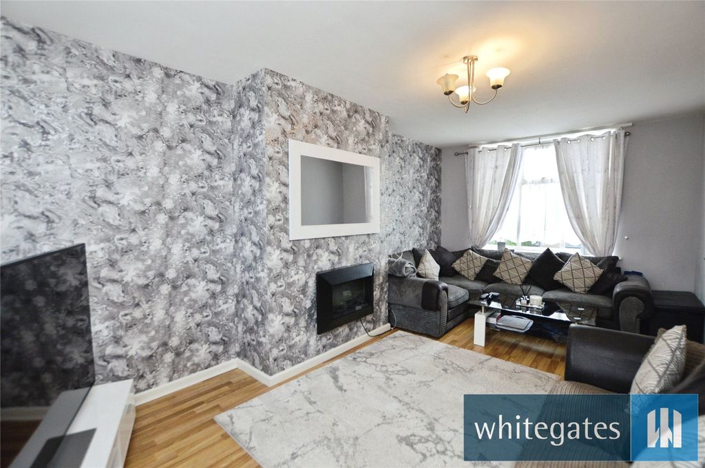 Property photo 2 of 16 Picture No. 11