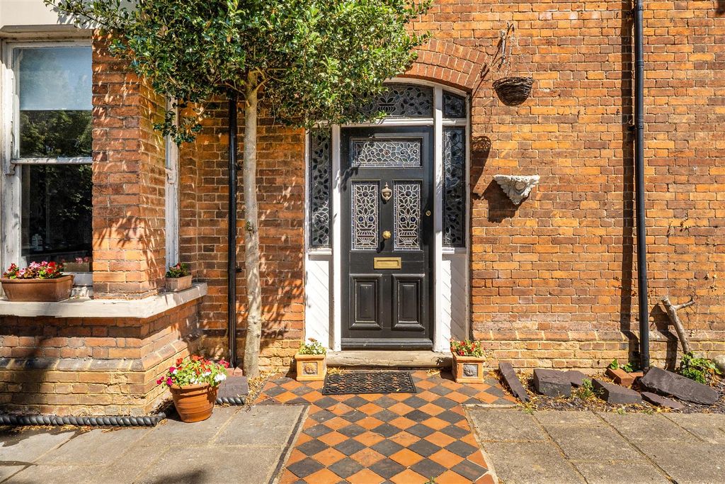 Property photo 2 of 19 Path Front Door Jul 26 H.Jpg