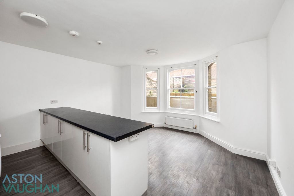 Property photo 2 of 15 4603161