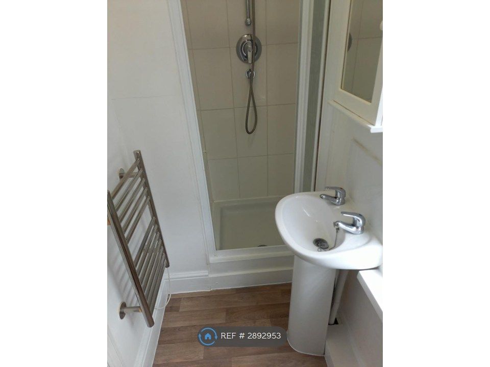 Property photo 3 of 8 En-Suite Shower Room.