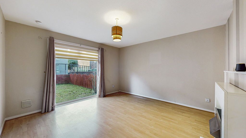 Property photo 3 of 25