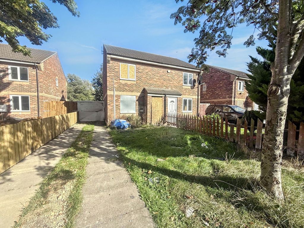 Property photo 1 of 8