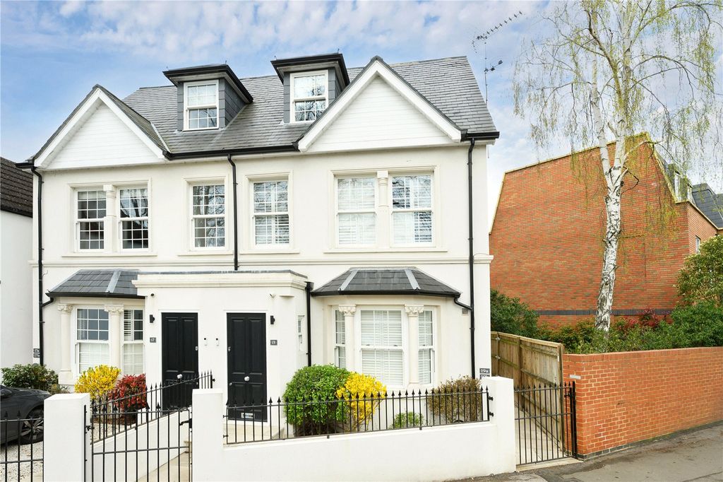 Property photo 2 of 13 Main Aspect