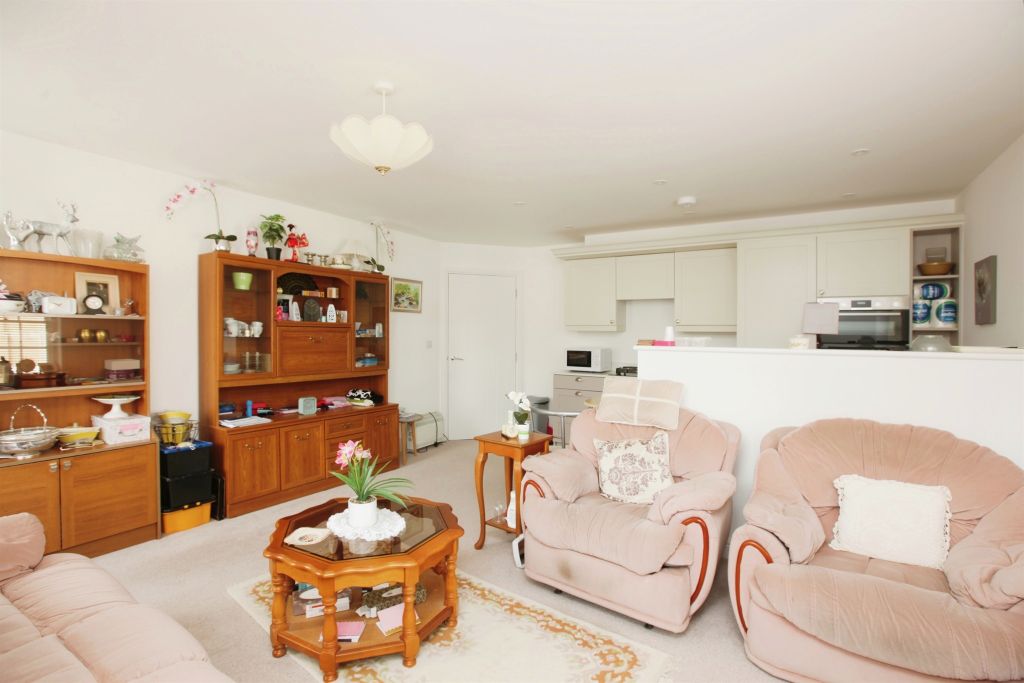 Property photo 2 of 7