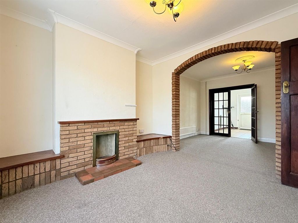 Property photo 2 of 16 Lounge Area