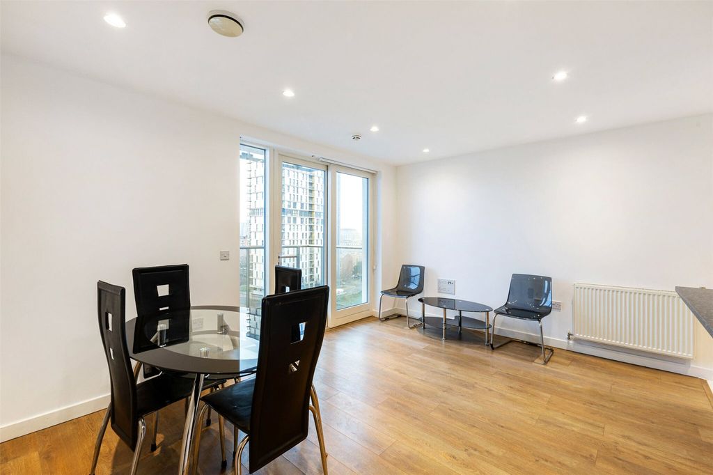 Property photo 2 of 22 Picture No. 06