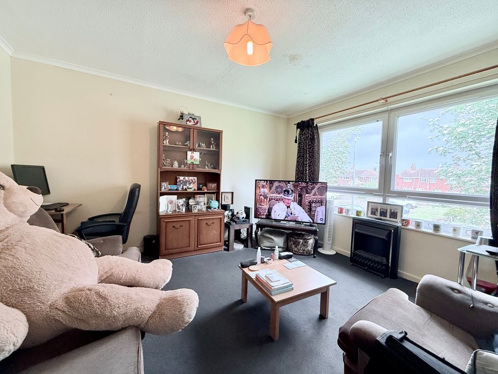 Property photo 2 of 6
