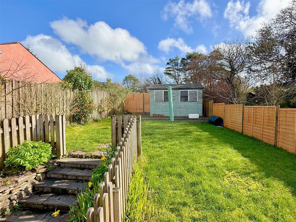 Property photo 3 of 18