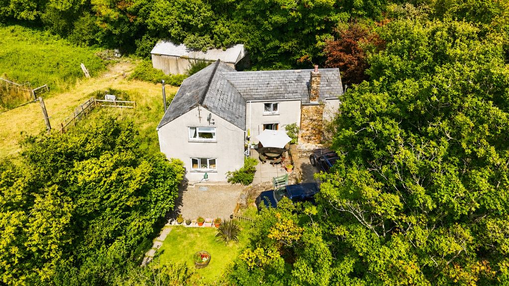 Property photo 1 of 25 81731Ebe-9Cde-41Da-B4B2-85100629658d