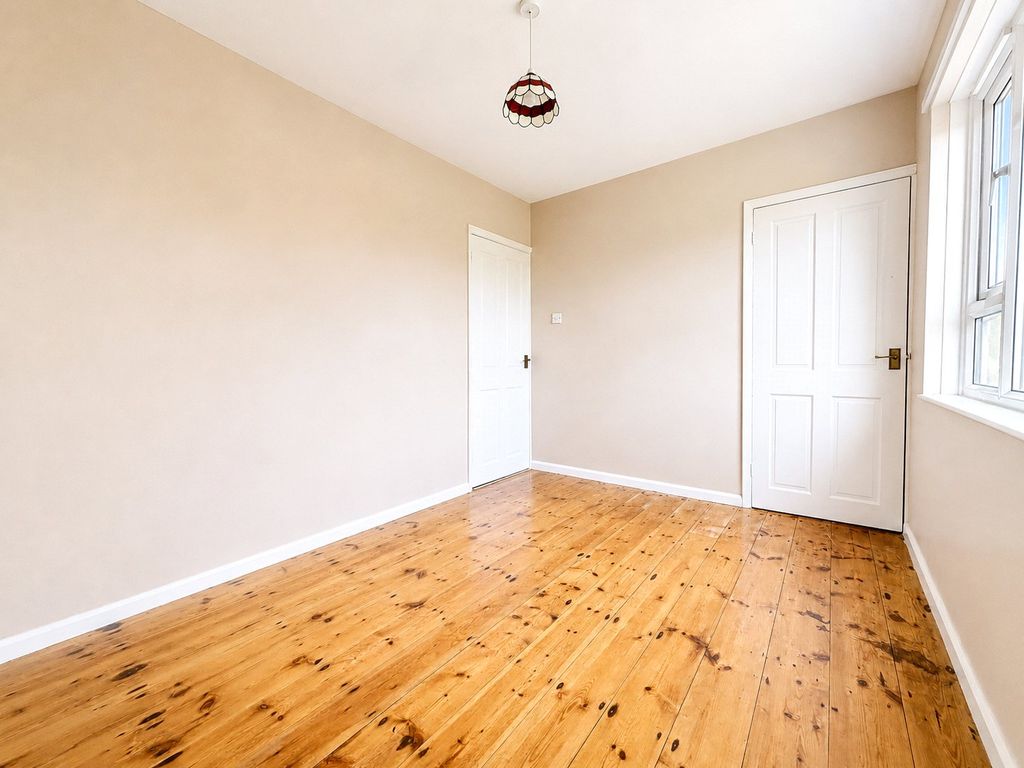 Property photo 2 of 17 2 - Picture No. 01