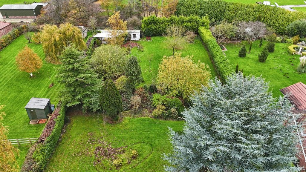 Property photo 3 of 18 4647556