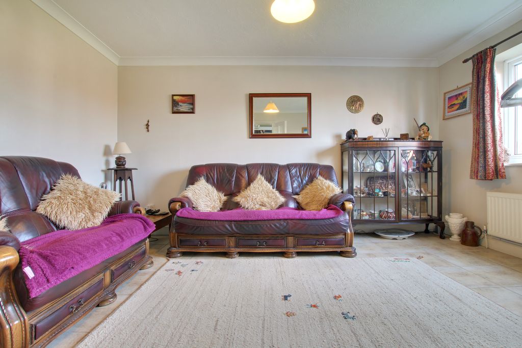 Property photo 3 of 18