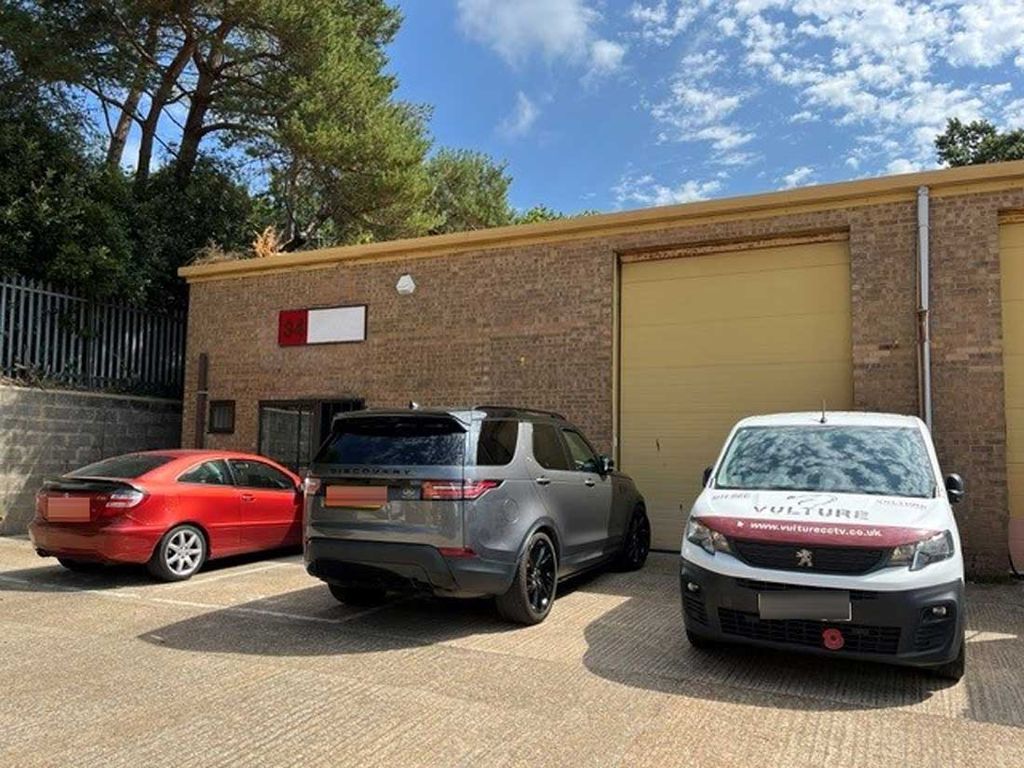 Property photo 1 of 6