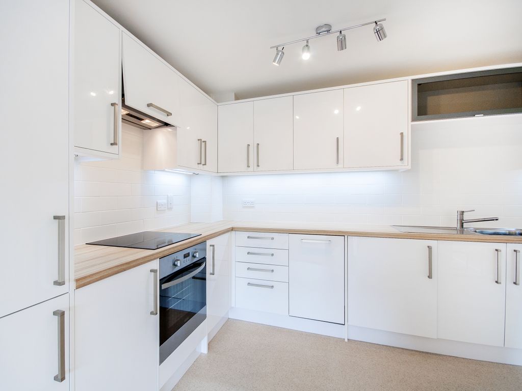 Property photo 2 of 5 Kitchen3
