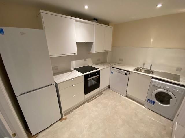 Property photo 3 of 22 Kitchen
