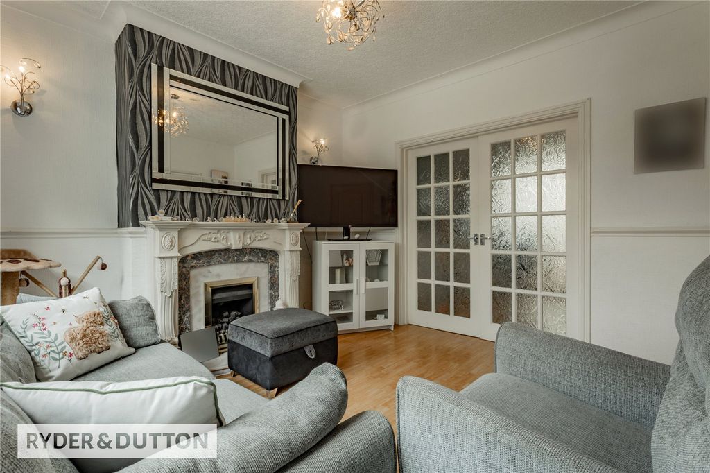 Property photo 3 of 34 Picture No. 12