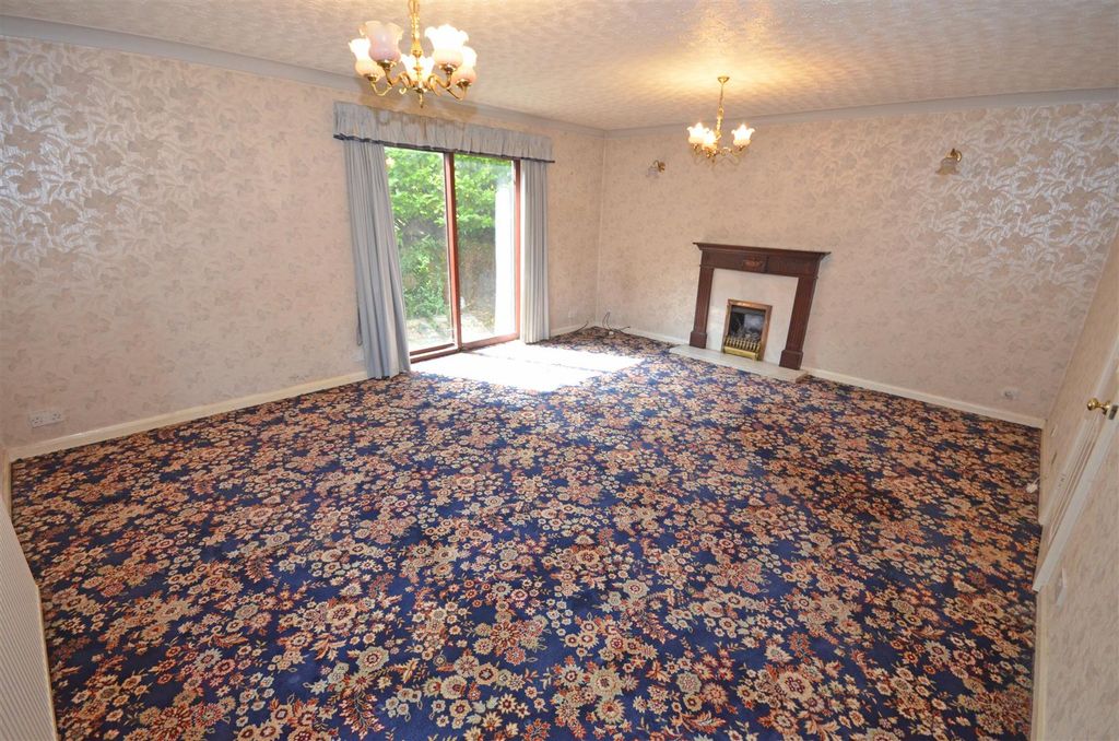 Property photo 2 of 34 06.Jpg