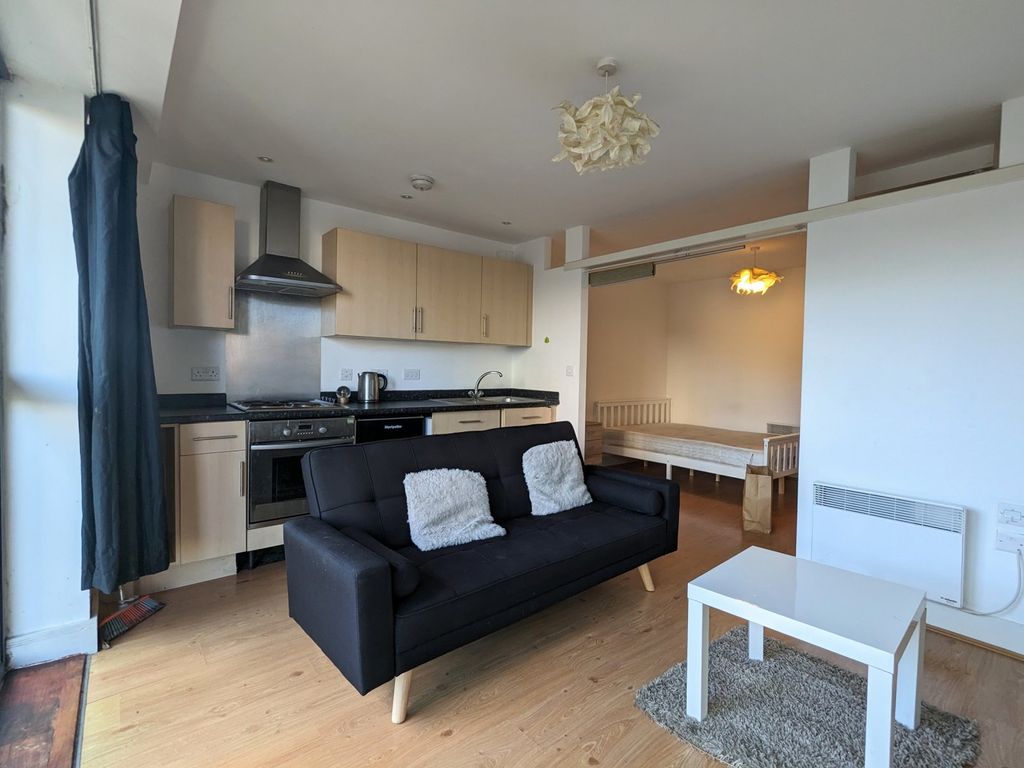 Property photo 3 of 7 Picture No. 05