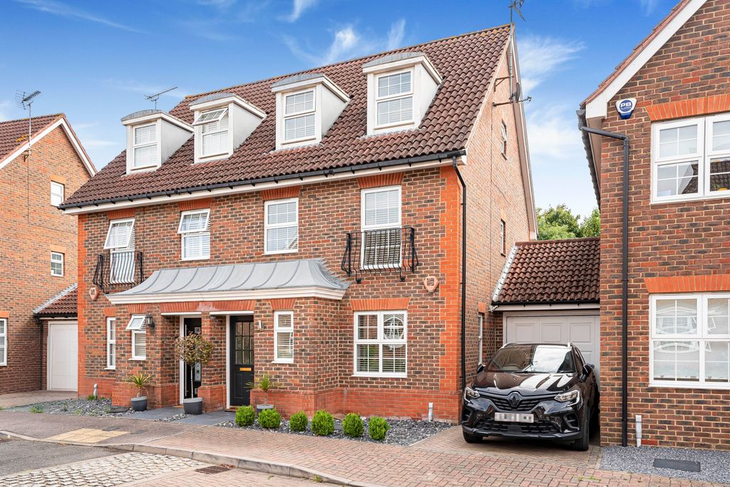 Property photo 1 of 26 2358918