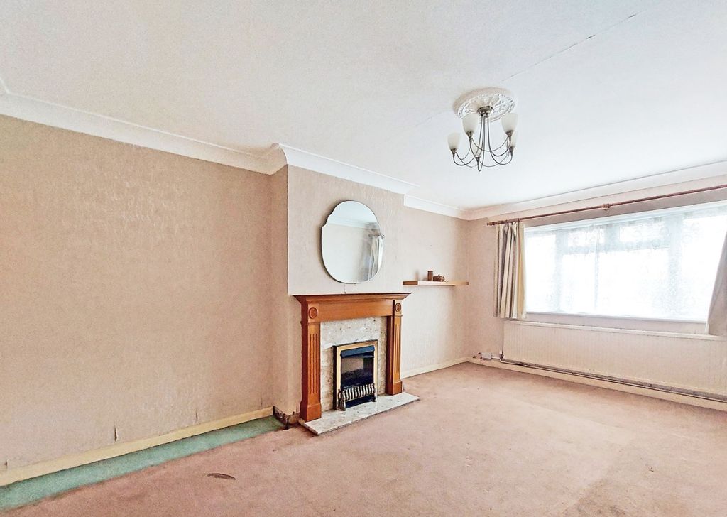 Property photo 2 of 11 4362051