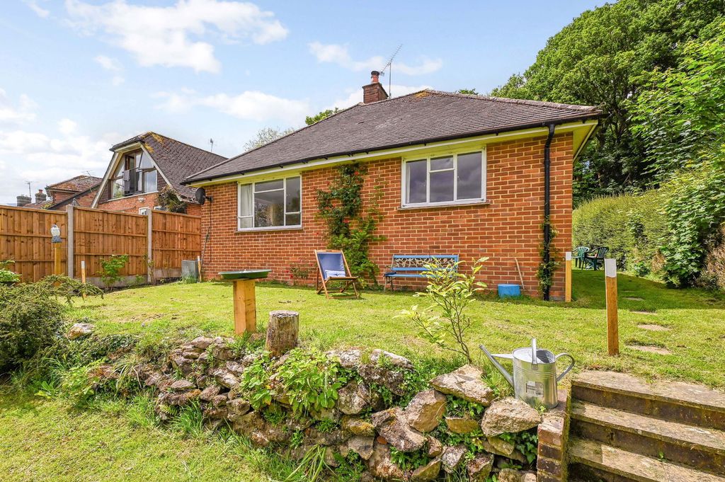 Property photo 2 of 25