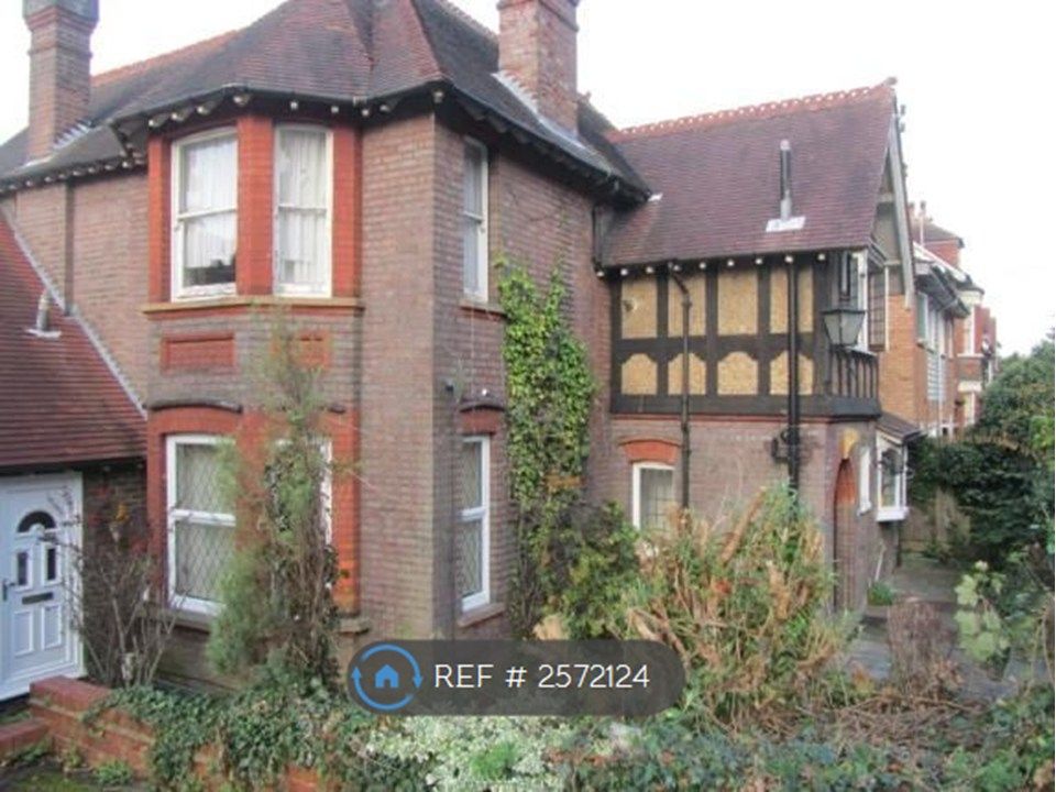 Property photo 1 of 4