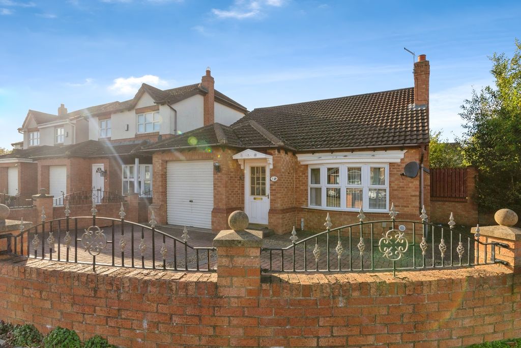 Property photo 1 of 12 Pbox-Img.Jpg