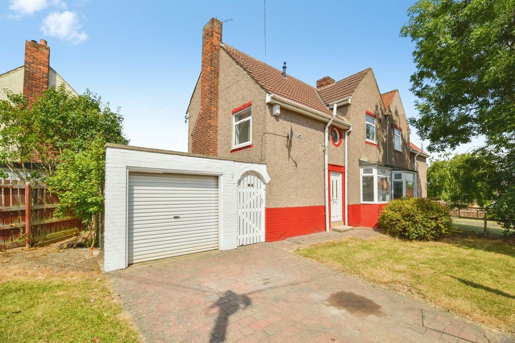 Property photo 1 of 18