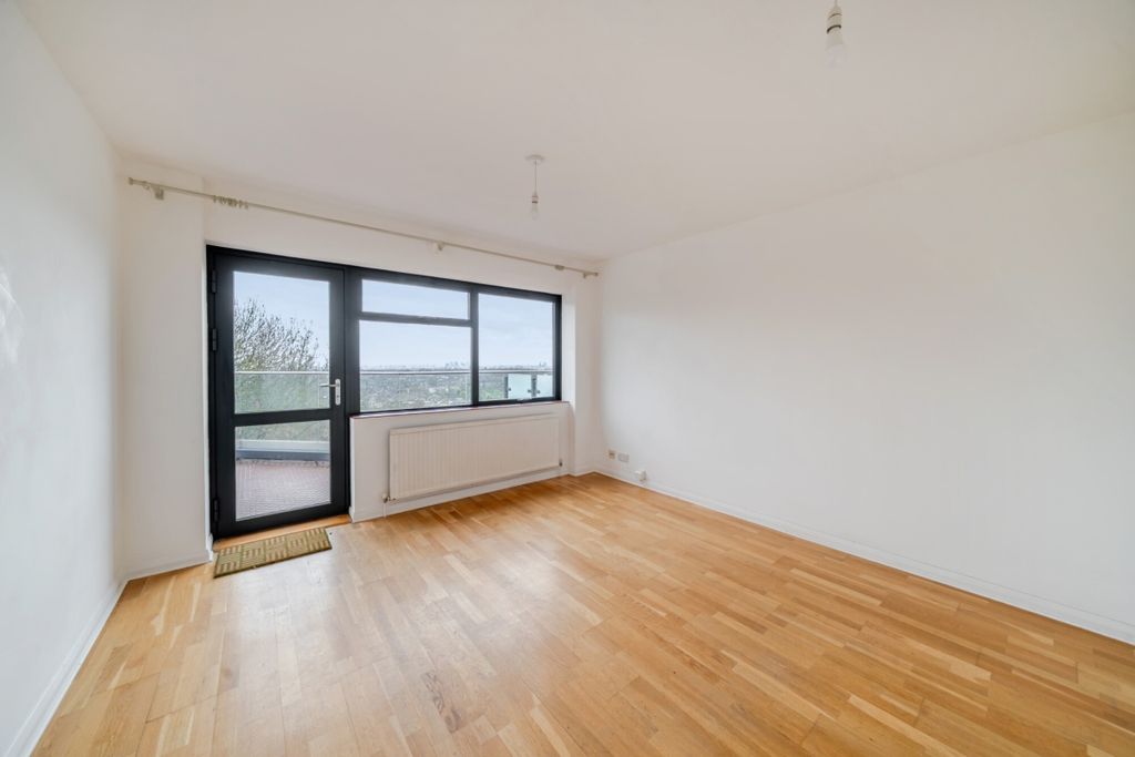 Property photo 2 of 14 1438504-14-69cd09...