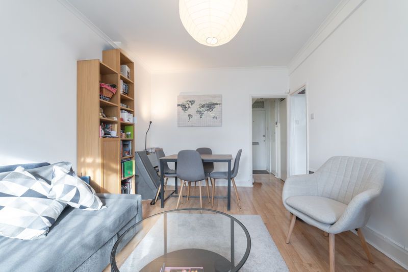 Property photo 3 of 8 Photo 11