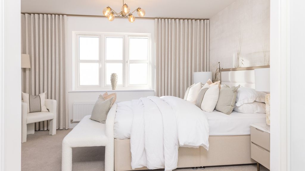 Property photo 2 of 10 Langmead Place