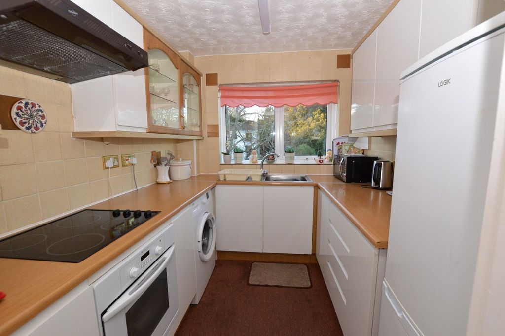 Property photo 3 of 8 3 - Picture No. 02