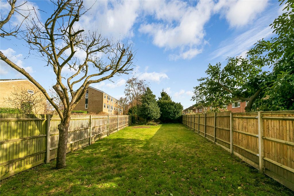 Property photo 2 of 17 Picture No. 03