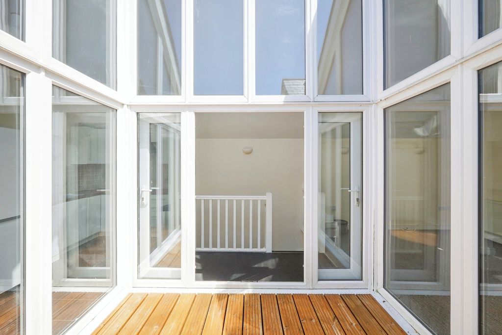 Property photo 2 of 26 Pbox-Img.Jpg